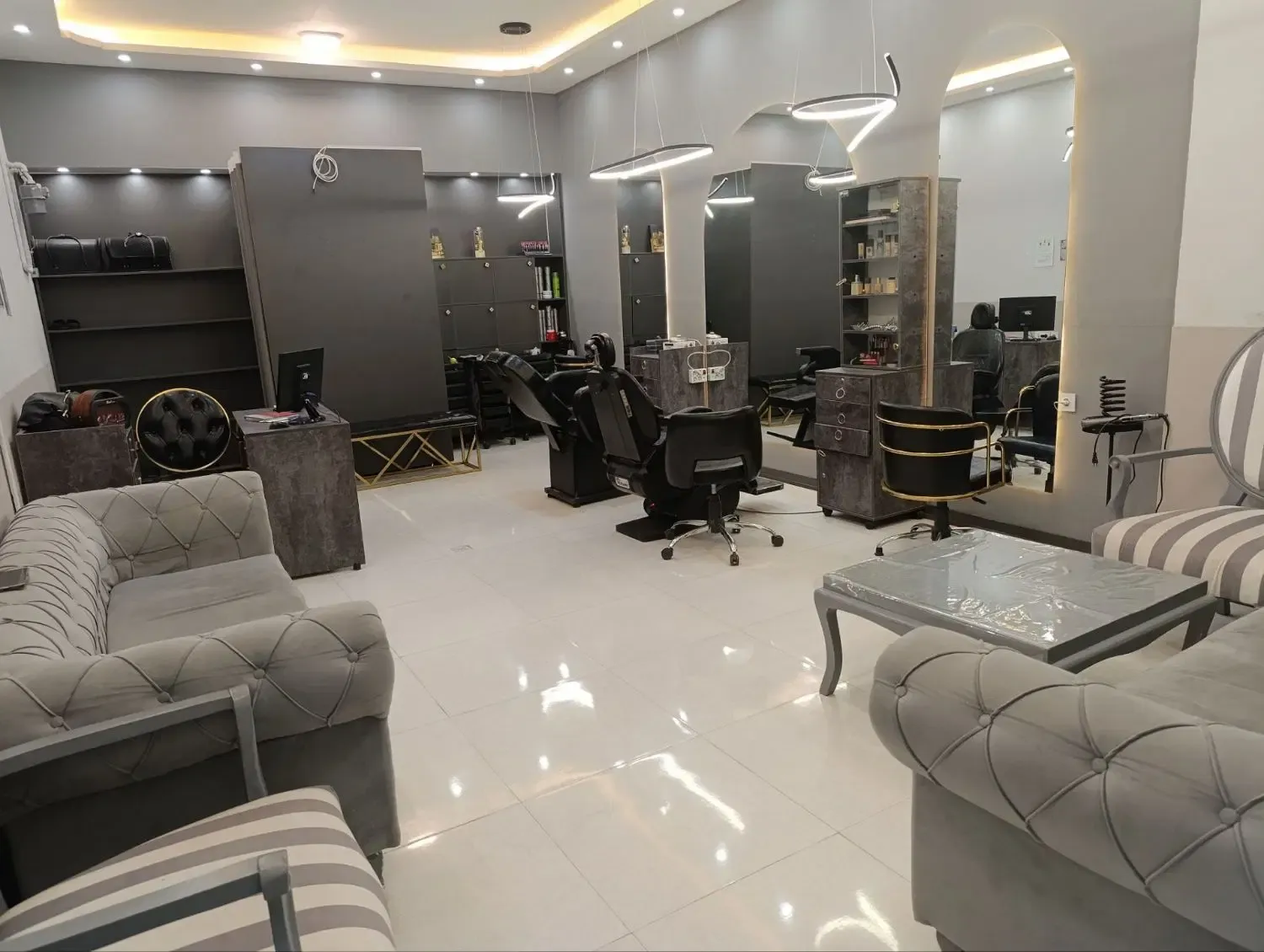 واگذاری سالن زیبایی vip - تصویر شماره 1