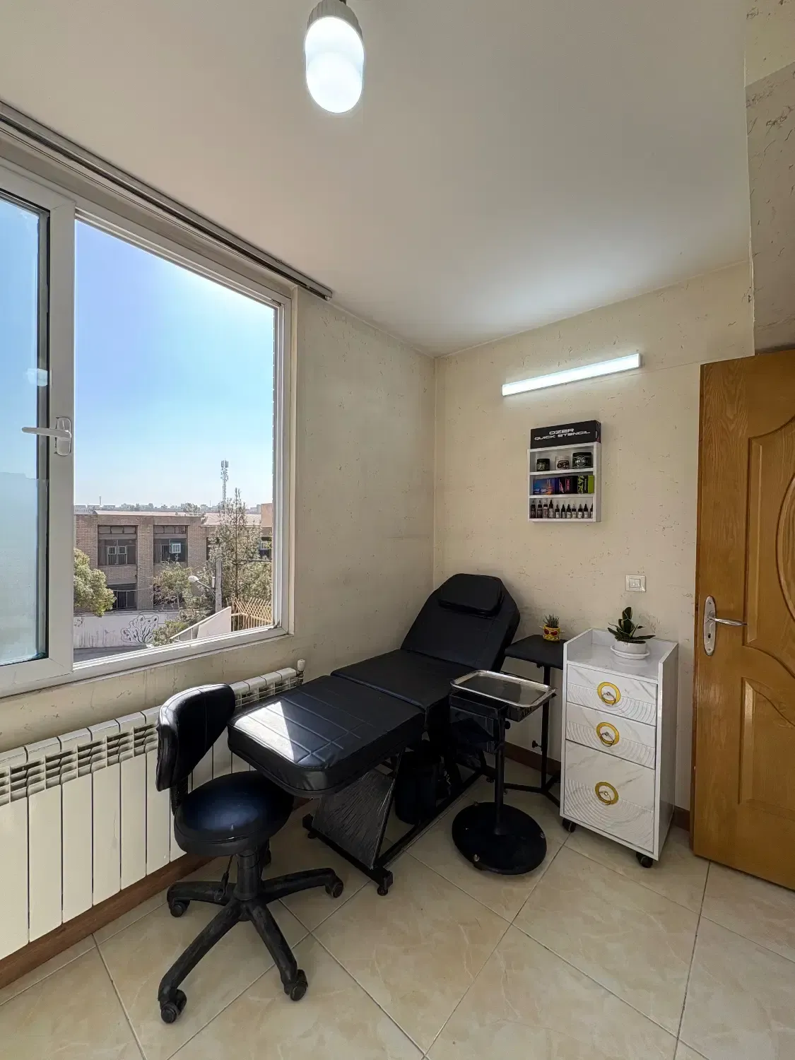 اجاره لاین در سالن زیبایی - تصویر شماره 1